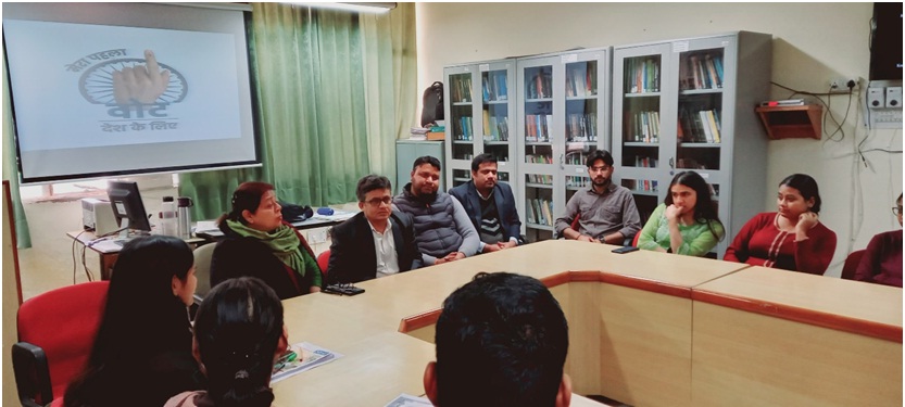 पंजाब यूनिवर्सिटी ने "मेरा पहला वोट देश के लिए" विषय पर एक विशेष कार्यक्रम का आयोजन किया।